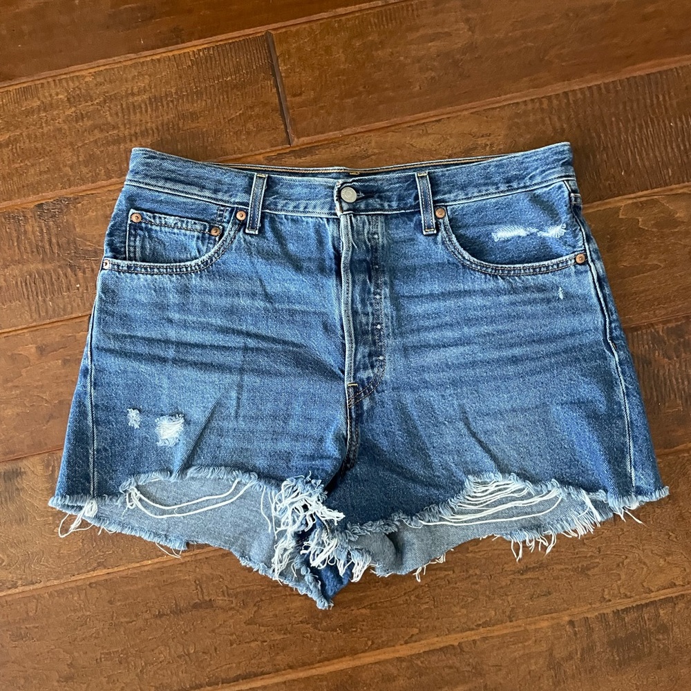 Levi’s shorts
